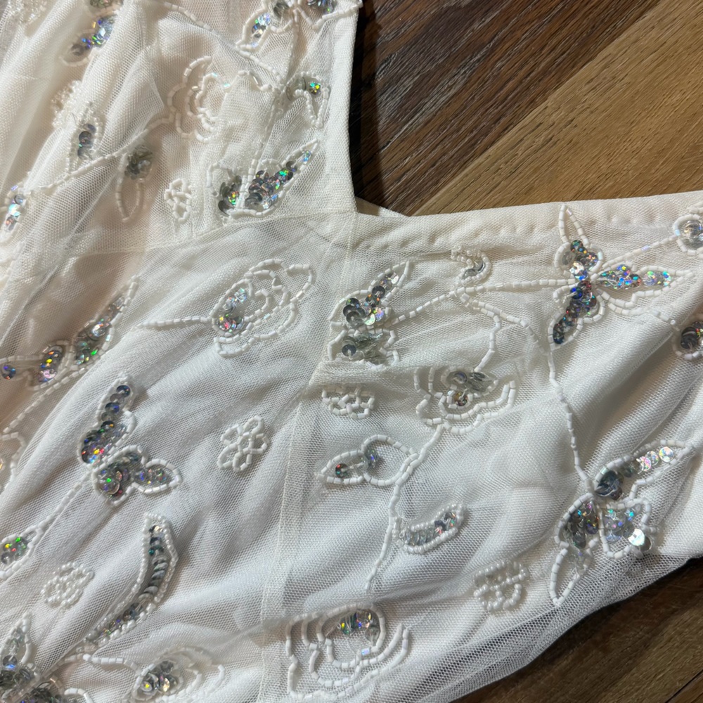 Embellished White Sequin Floral Camisole - Picture 6 of 16
